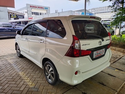 2016 Toyota Avanza 1.5 Veloz M/T Bergaransi