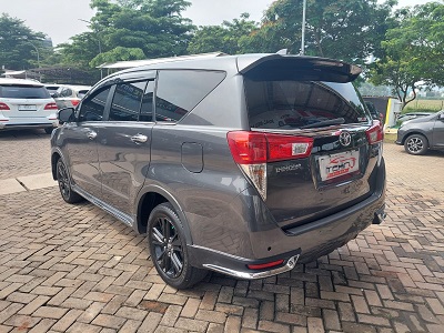 2018 Toyota Innova Venturer 2.4 A/T Bergaransi