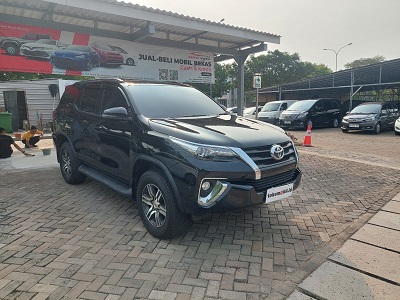 2019 Toyota Fortuner 2.4 G 4x2 M/T Bergaransi