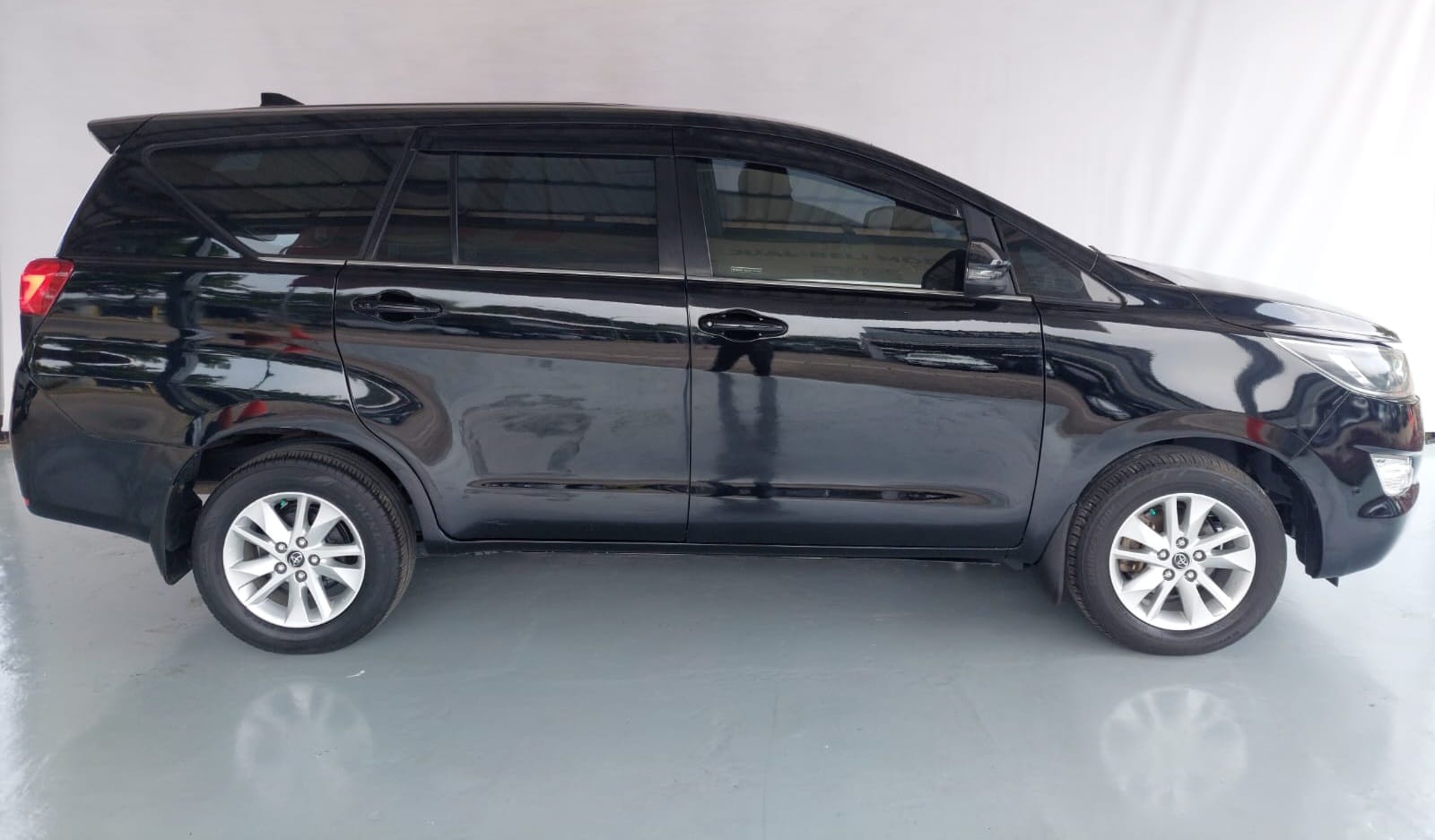 2018 Toyota Innova Reborn V 2.0 M/T Bergaransi