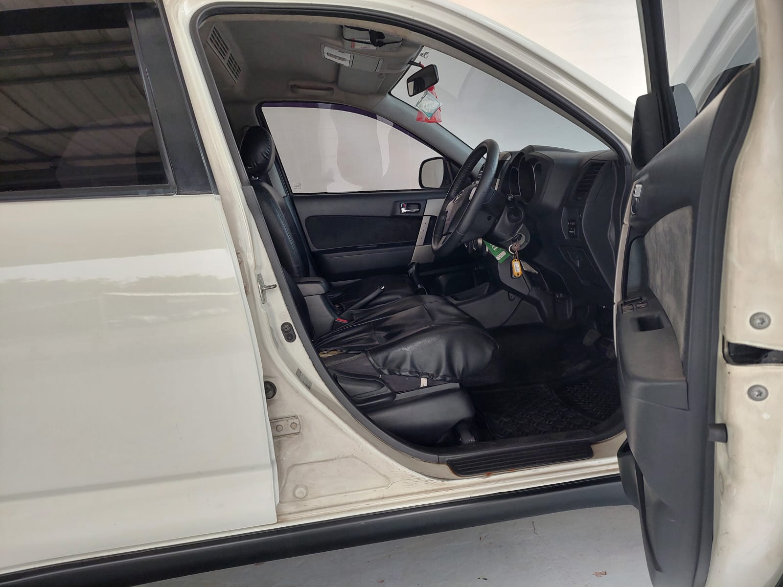 2014 Daihatsu Terios Tx 1.5 M/T