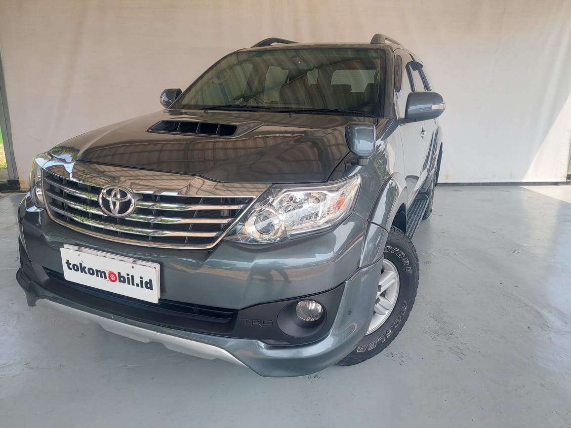 2013 Toyota Fortuner 2.5 TRD Sportivo M/T