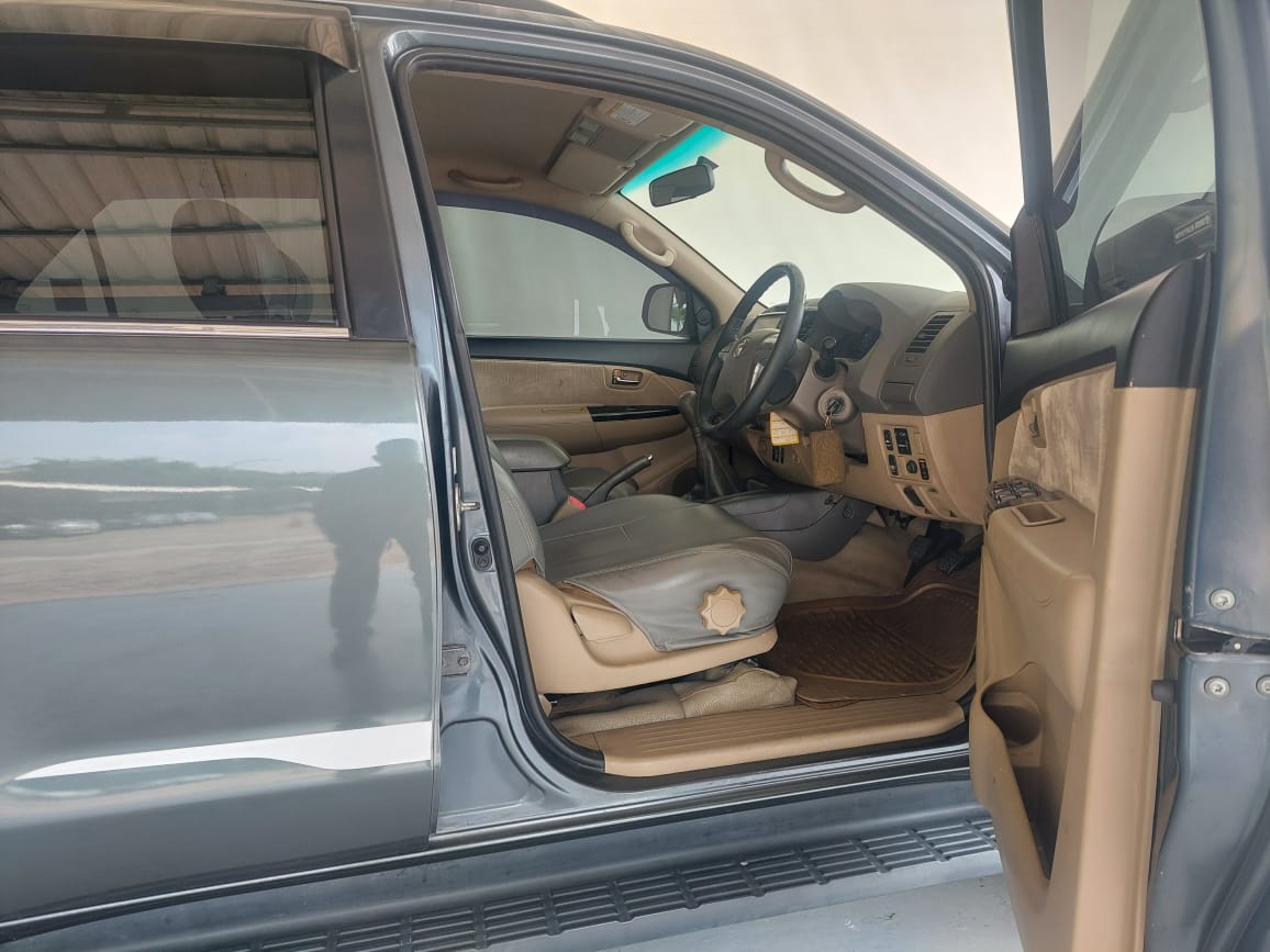 2013 Toyota Fortuner 2.5 TRD Sportivo M/T