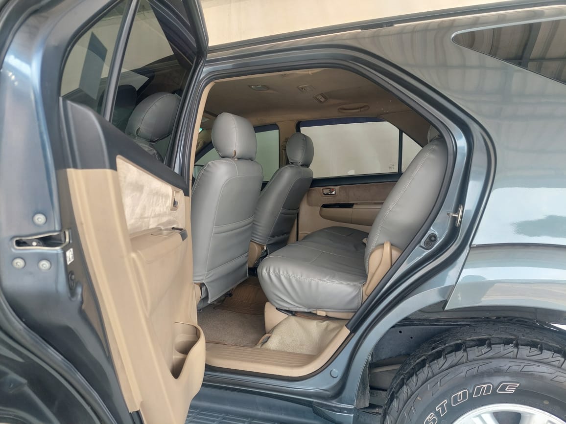 2013 Toyota Fortuner 2.5 TRD Sportivo M/T