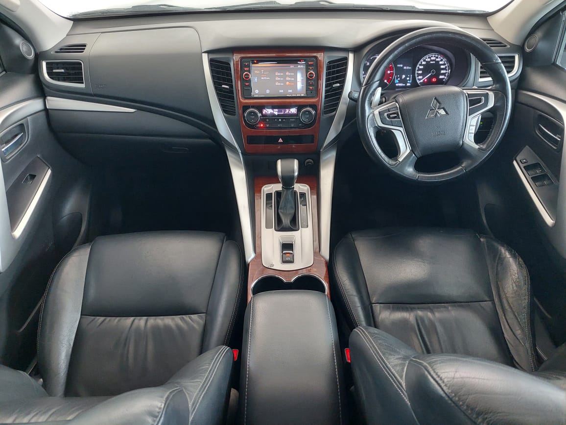 2016 Mitsubishi Pajero Sport Dakar 2.4 8A/T