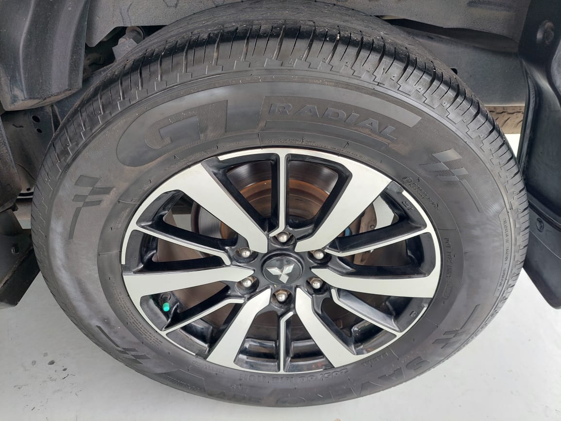 2016 Mitsubishi Pajero Sport Dakar 2.4 8A/T
