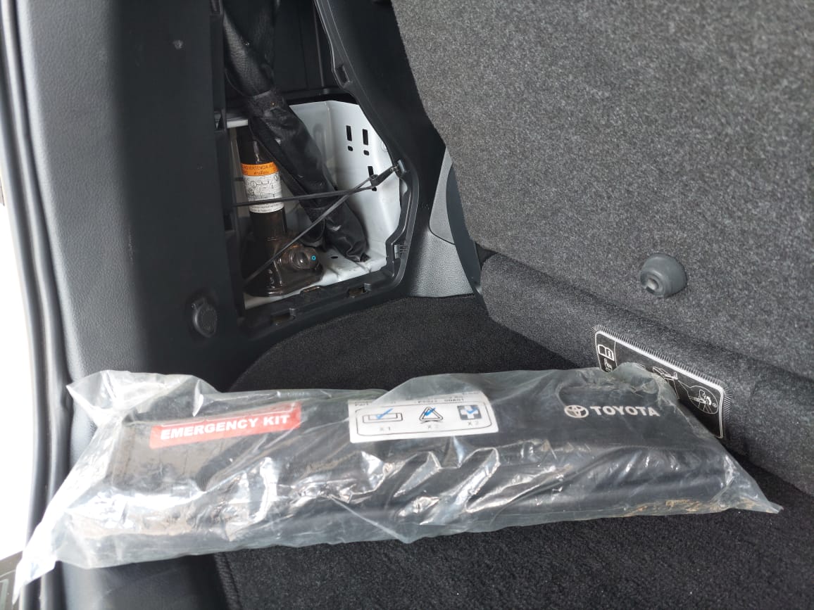 2021/2022 Toyota Fortuner VRZ 2.4 A/T Two Tone