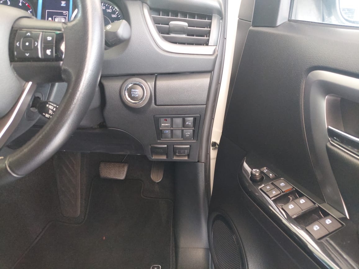 2021/2022 Toyota Fortuner VRZ 2.4 A/T Two Tone