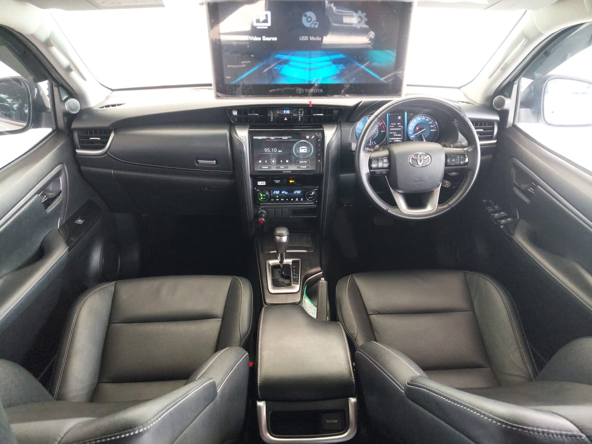 2021/2022 Toyota Fortuner VRZ 2.4 A/T Two Tone