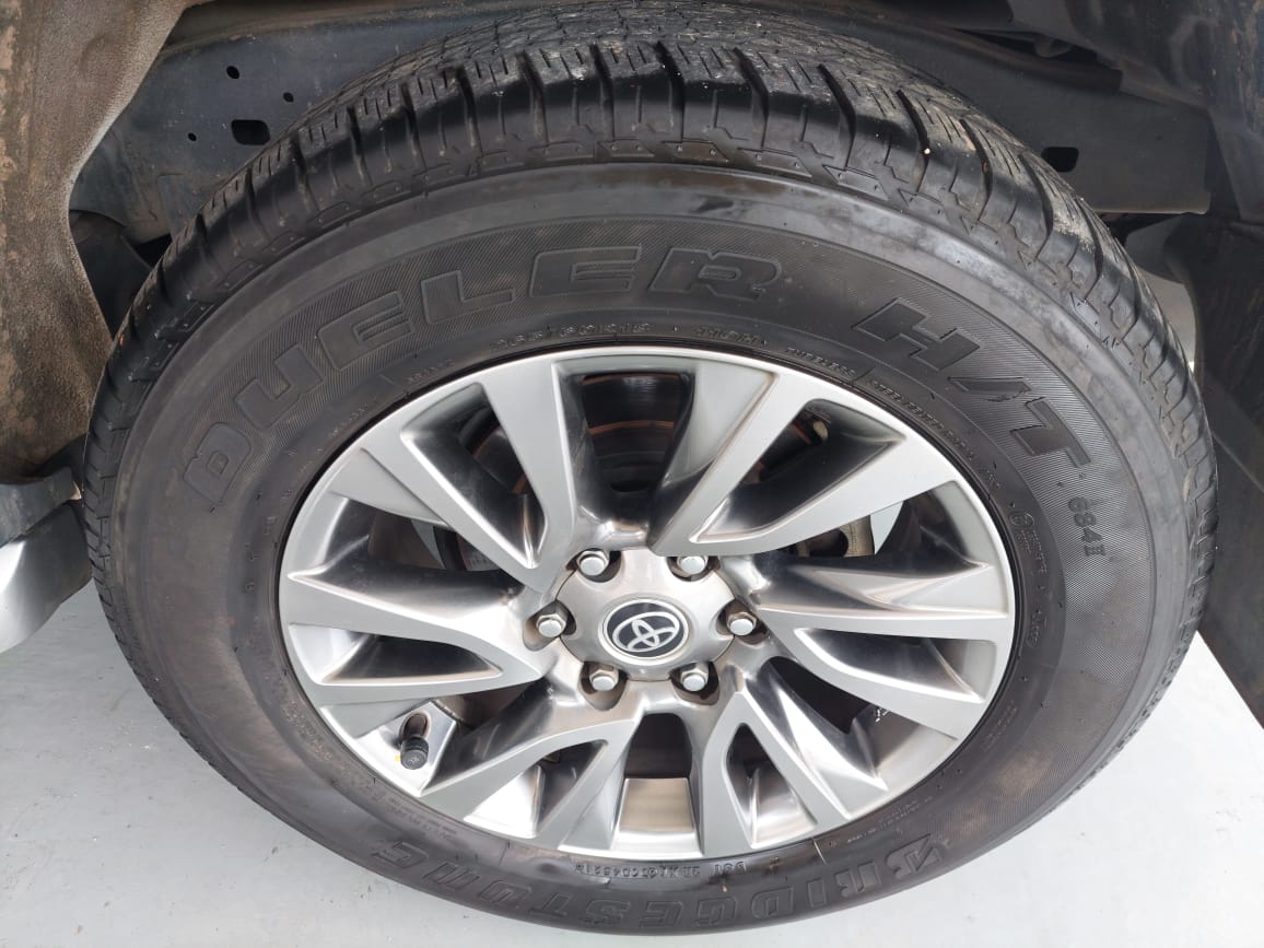 2021/2022 Toyota Fortuner VRZ 2.4 A/T Two Tone