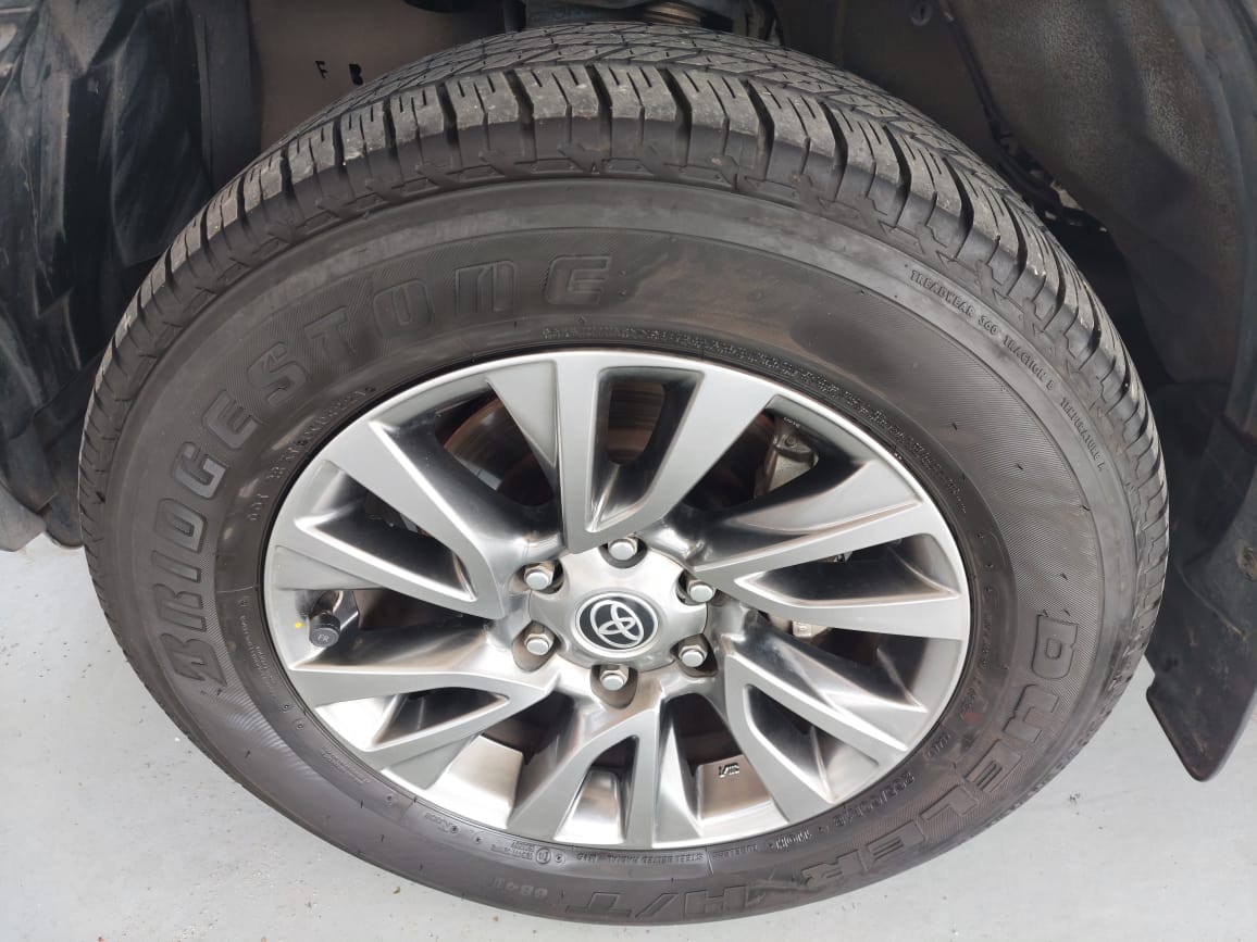 2021/2022 Toyota Fortuner VRZ 2.4 A/T Two Tone