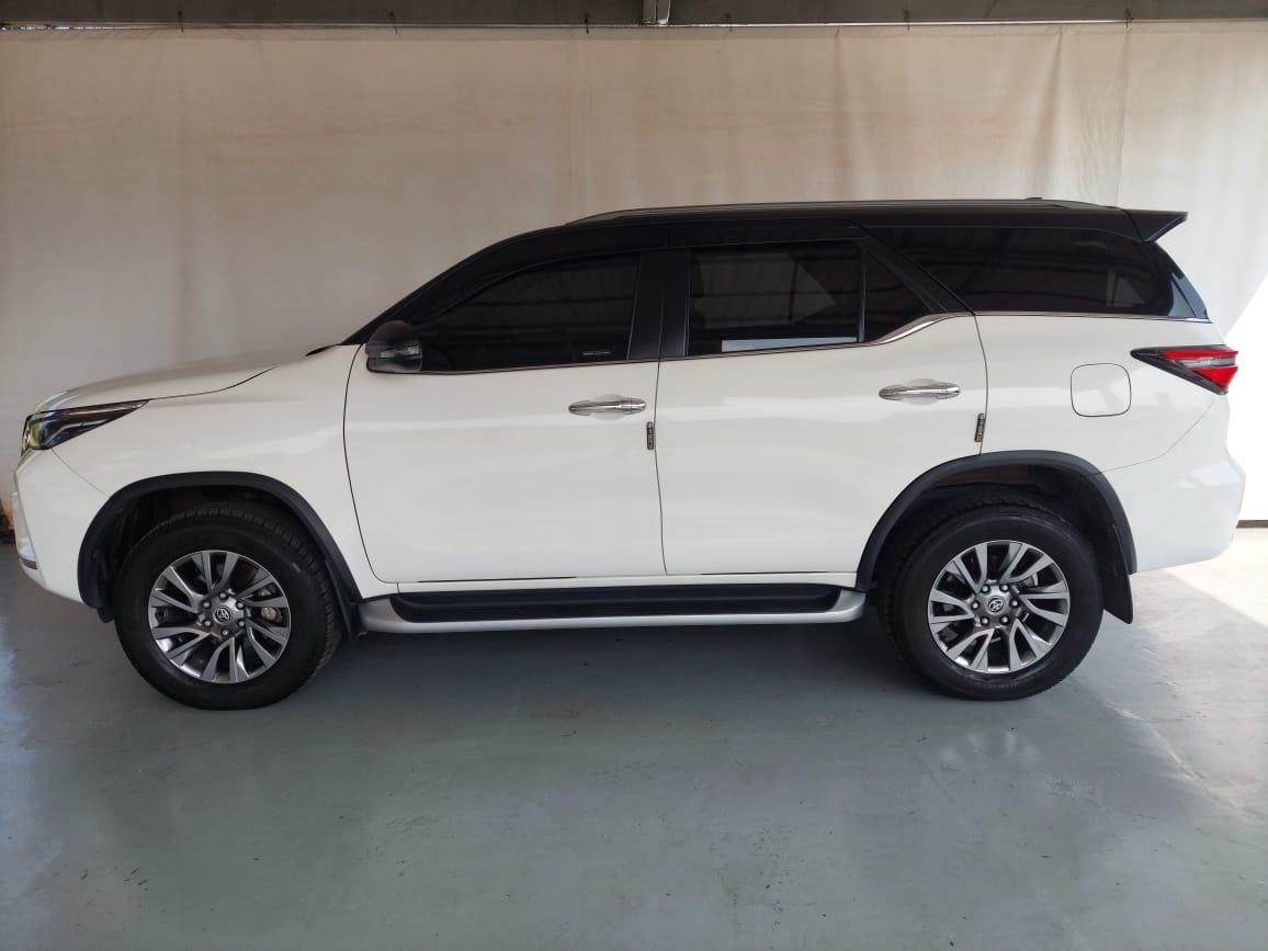 2021/2022 Toyota Fortuner VRZ 2.4 A/T Two Tone