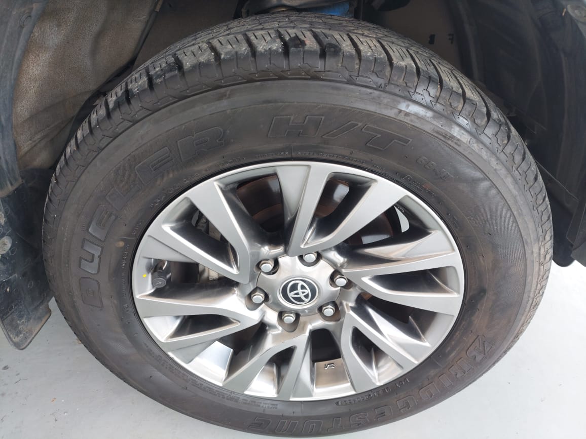 2021/2022 Toyota Fortuner VRZ 2.4 A/T Two Tone