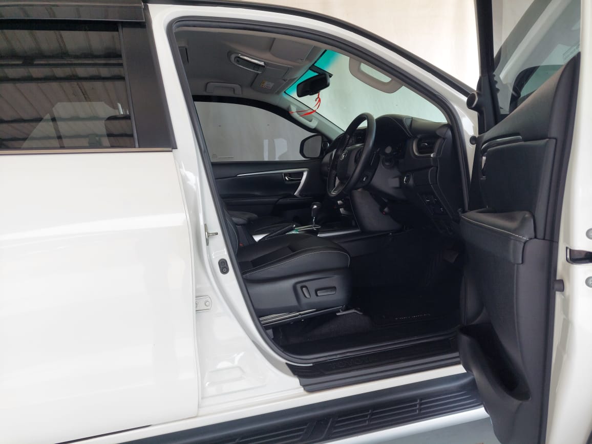 2021/2022 Toyota Fortuner VRZ 2.4 A/T Two Tone