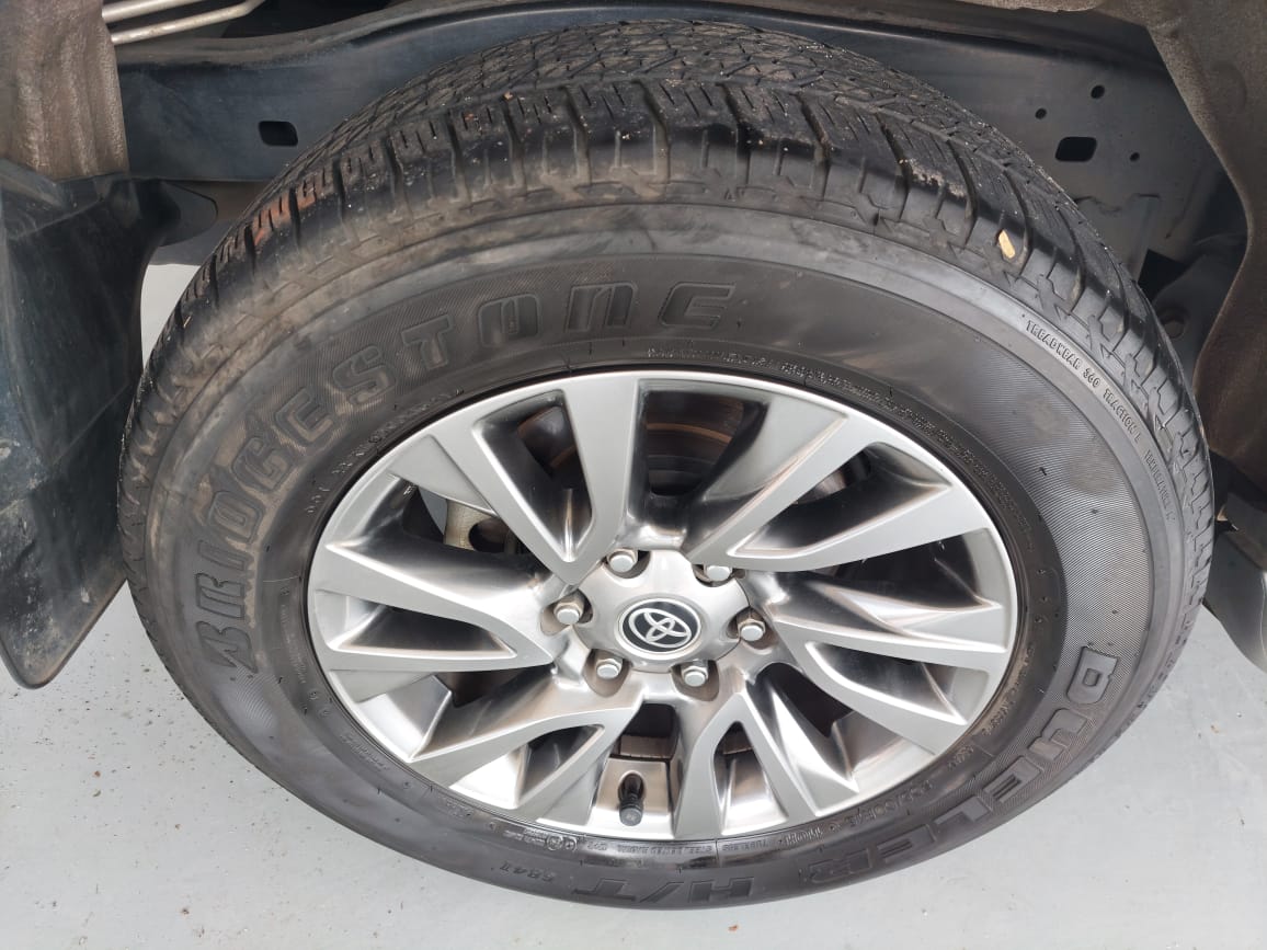 2021/2022 Toyota Fortuner VRZ 2.4 A/T Two Tone