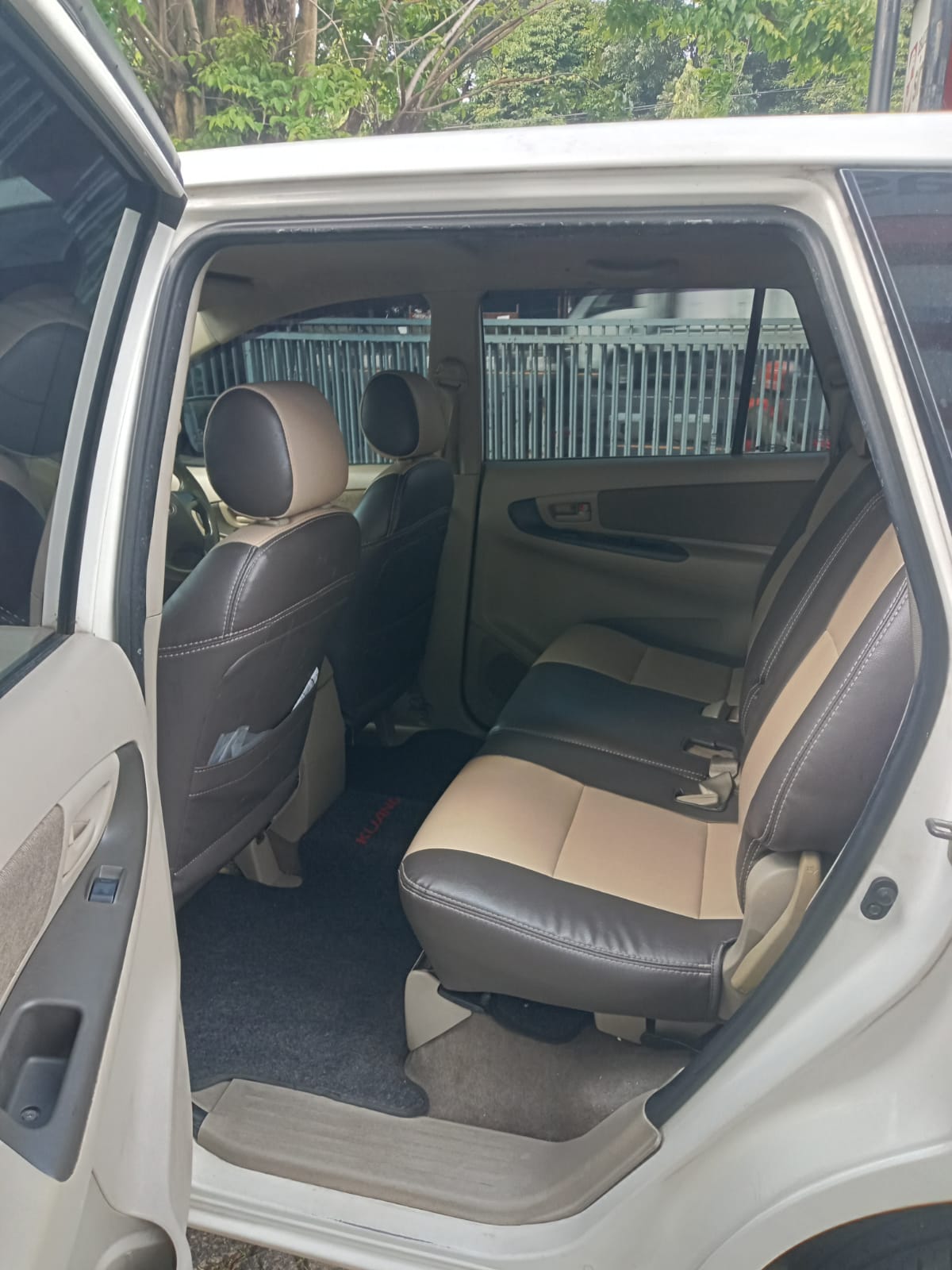 2012 Toyota Kijang Innova G 2.0 M/T