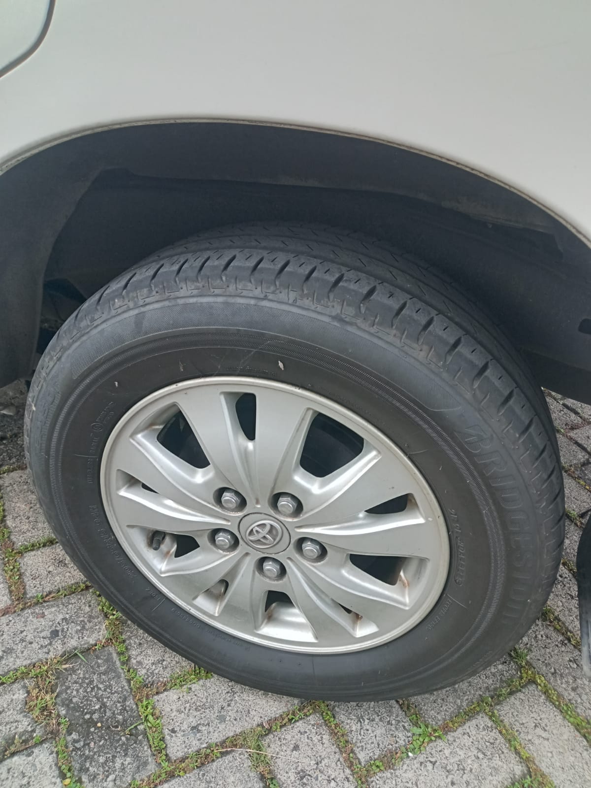 2012 Toyota Kijang Innova G 2.0 M/T