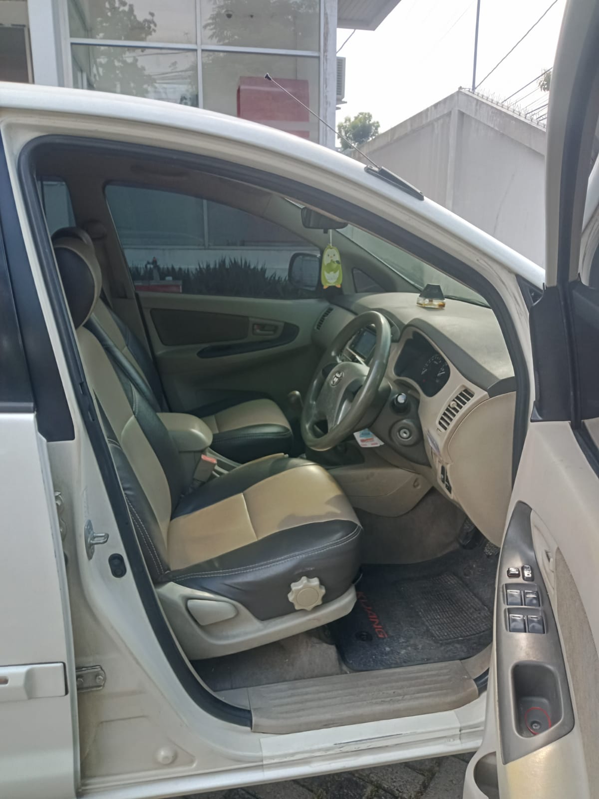 2012 Toyota Kijang Innova G 2.0 M/T