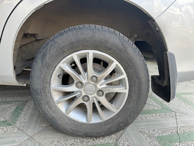 2015 Daihatsu Xenia R 1.3 M/T