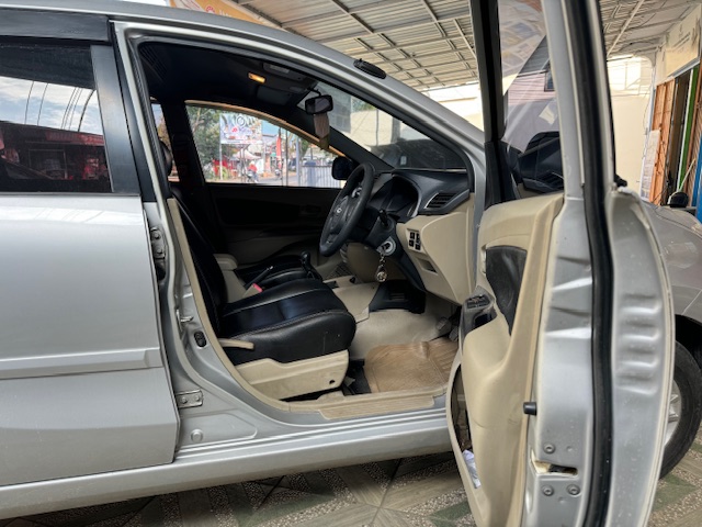 2015 Daihatsu Xenia R 1.3 M/T