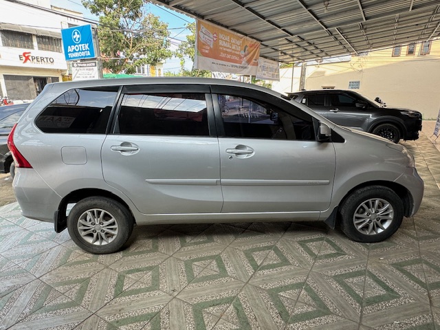 2015 Daihatsu Xenia R 1.3 M/T
