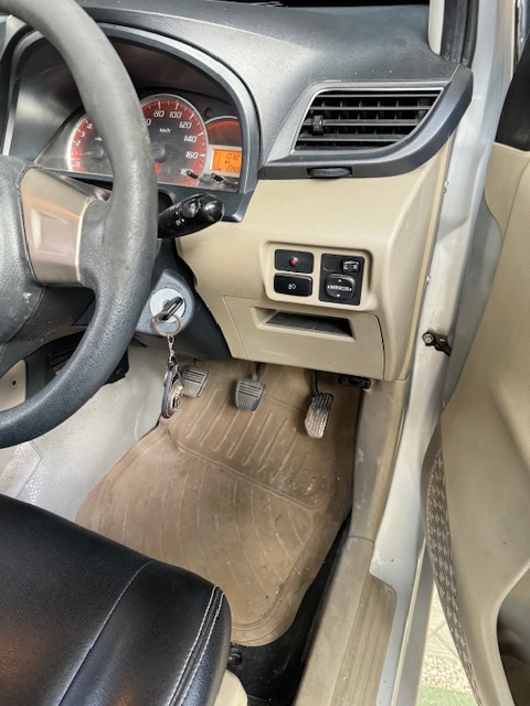 2015 Daihatsu Xenia R 1.3 M/T