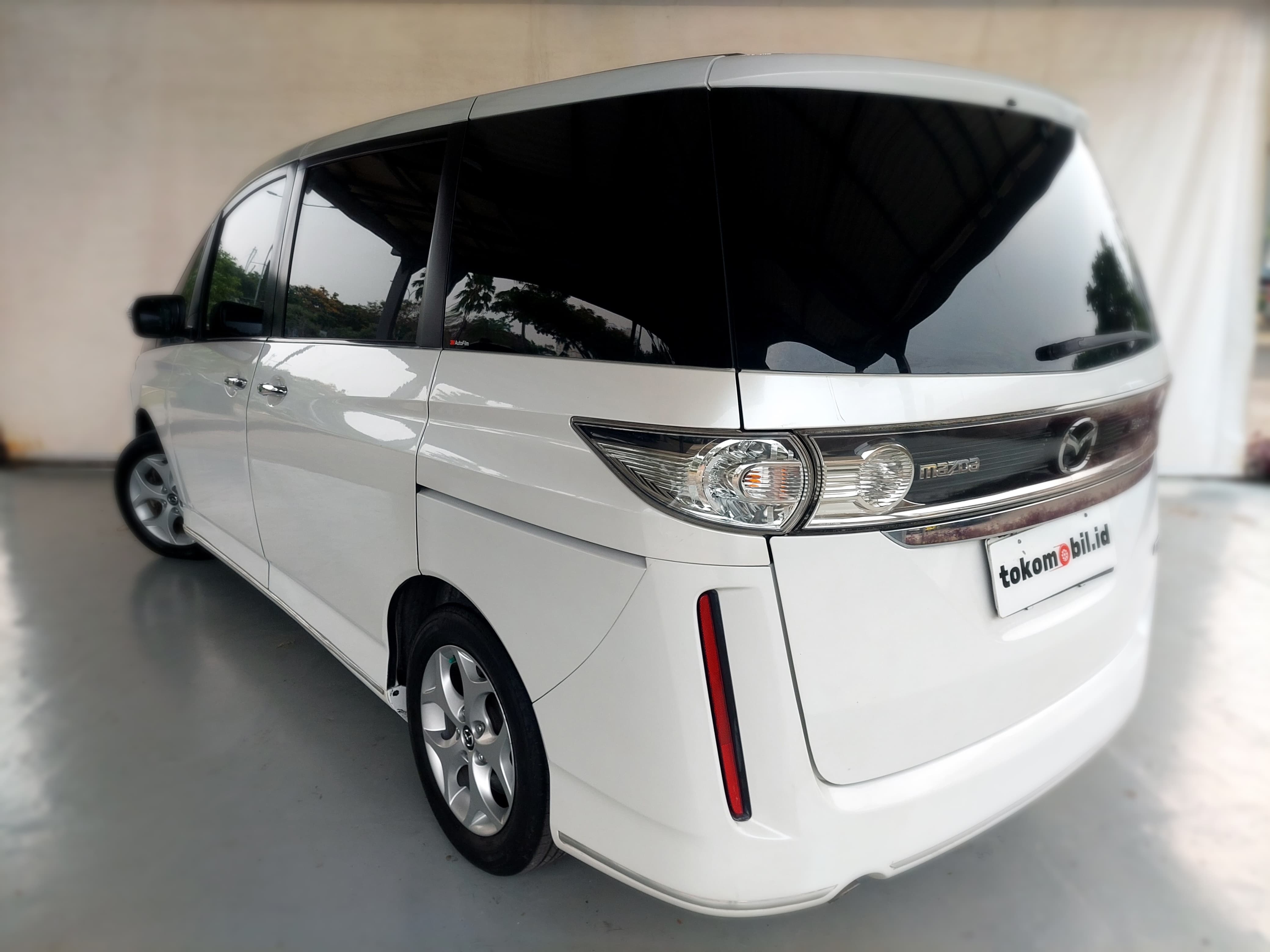 2014 Mazda Biante 2.0L 6 A/T