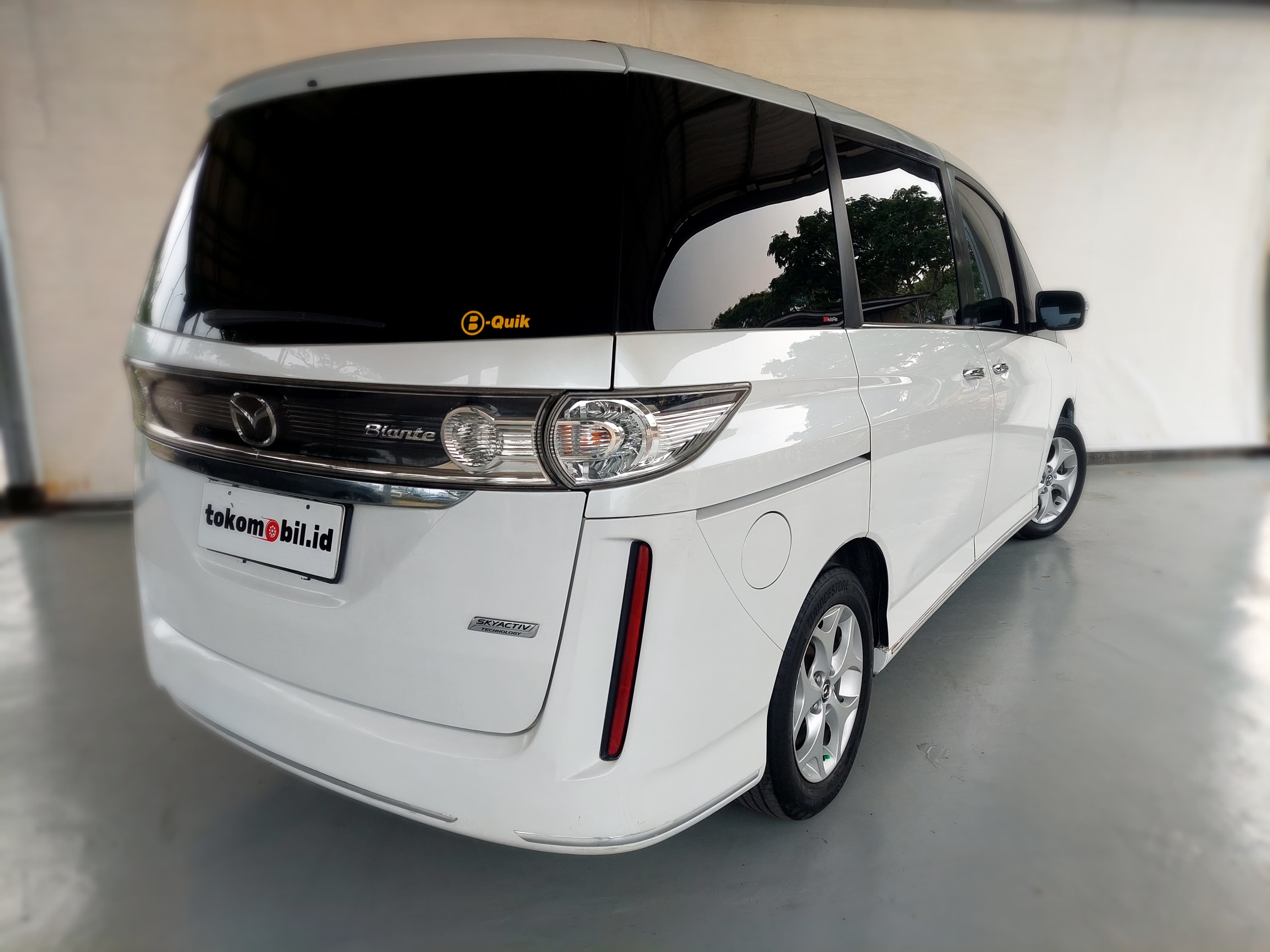 2014 Mazda Biante 2.0L 6 A/T