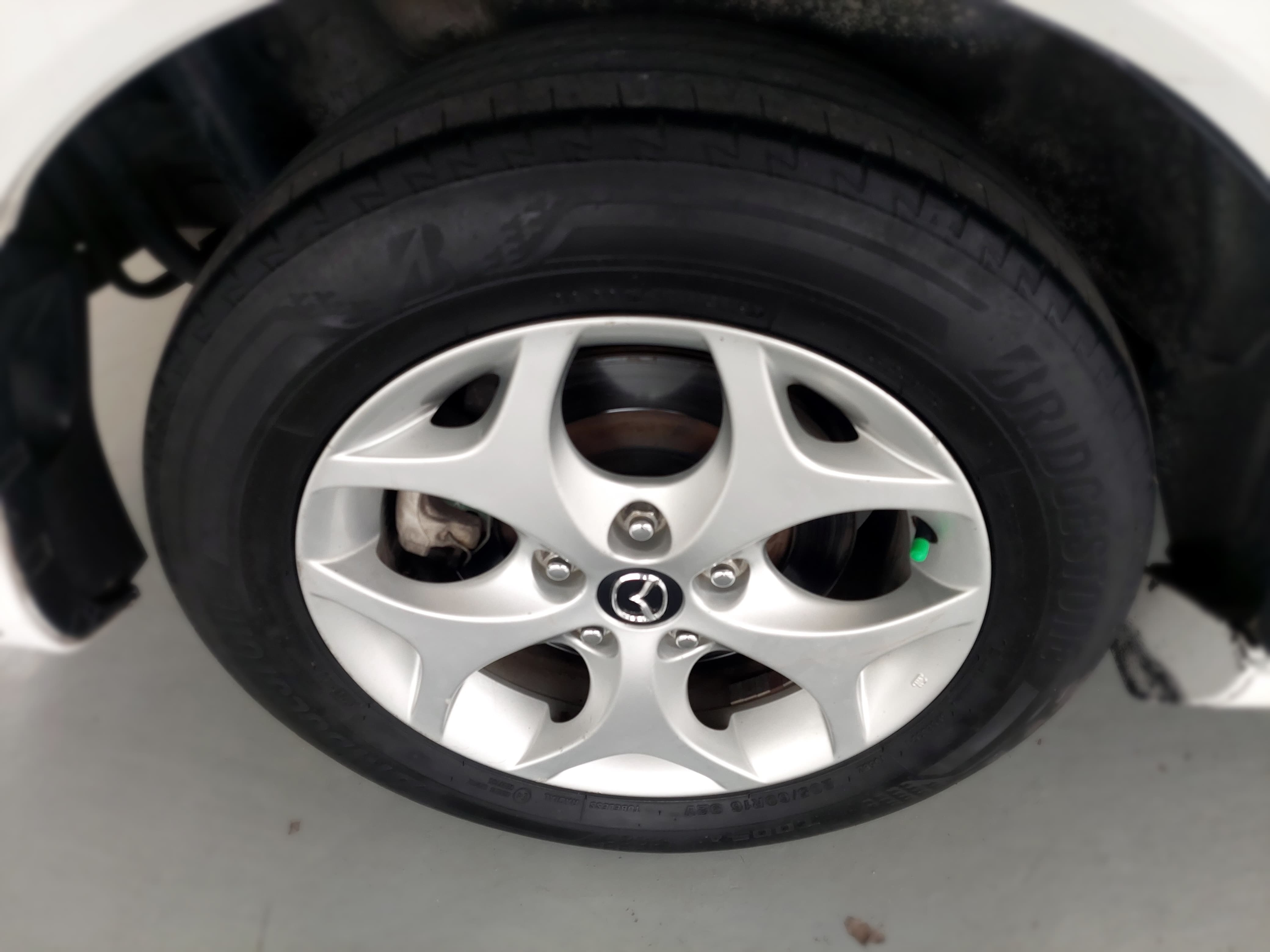 2014 Mazda Biante 2.0L 6 A/T