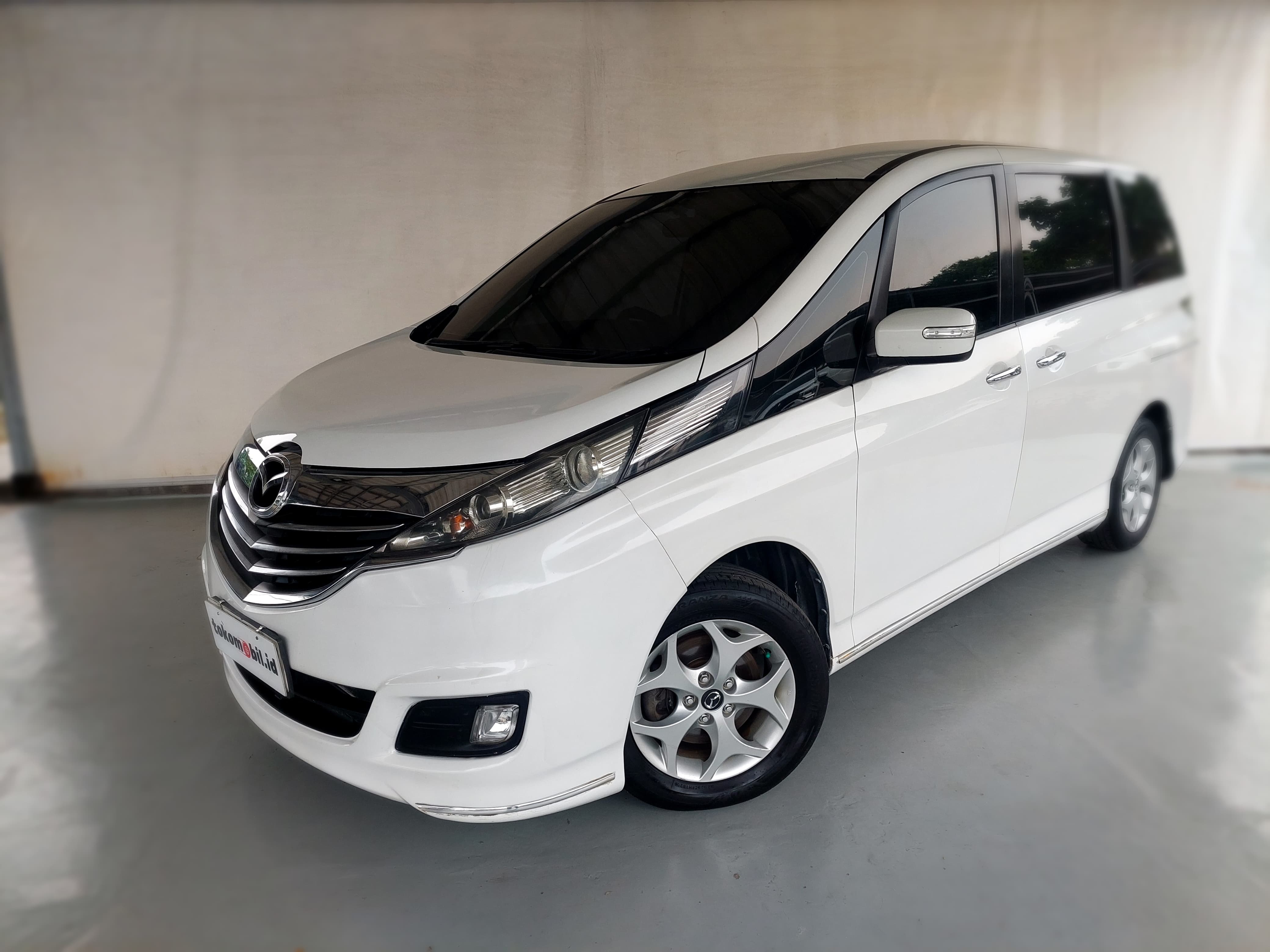 2014 Mazda Biante 2.0L 6 A/T