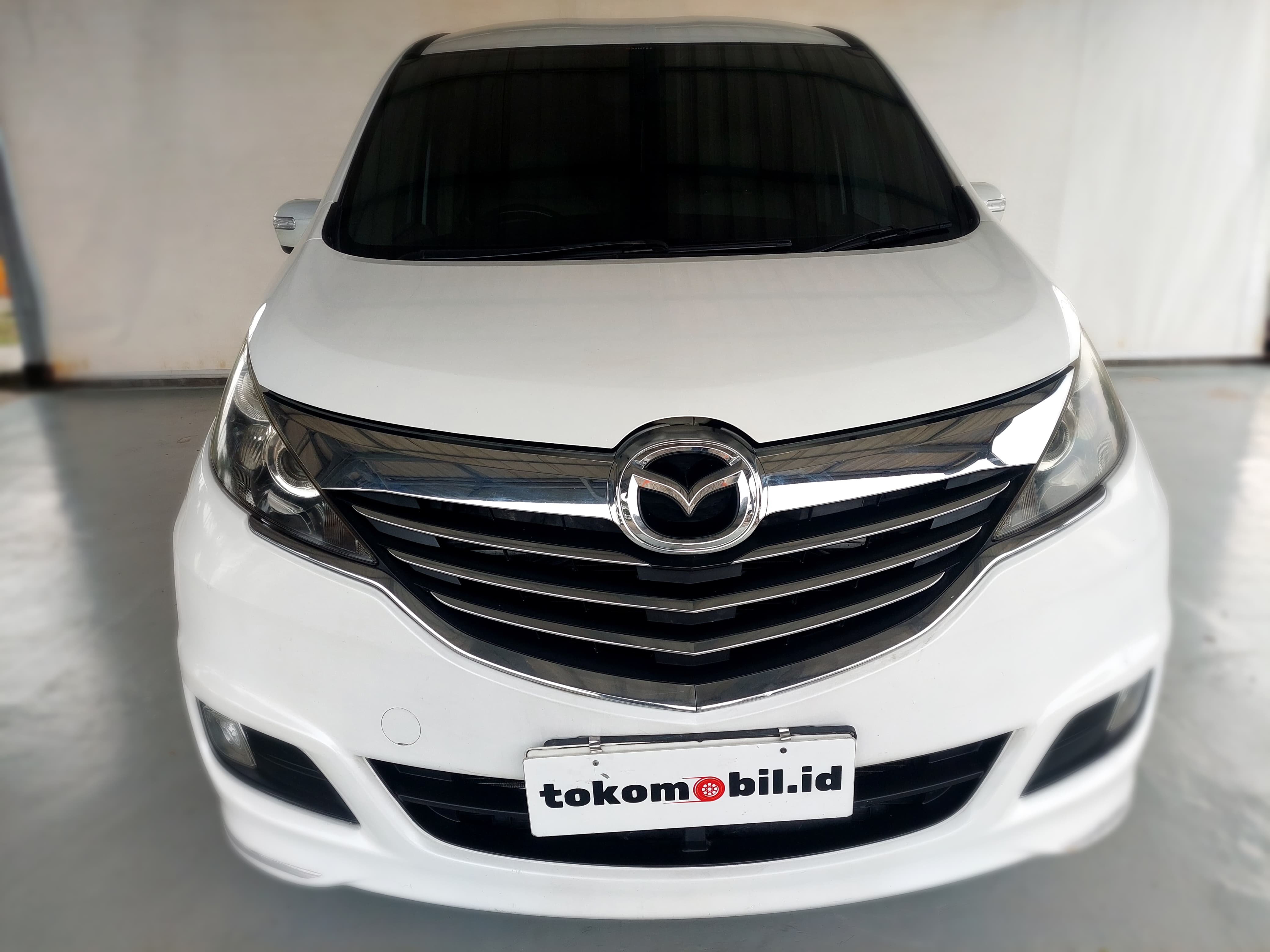 2014 Mazda Biante 2.0L 6 A/T