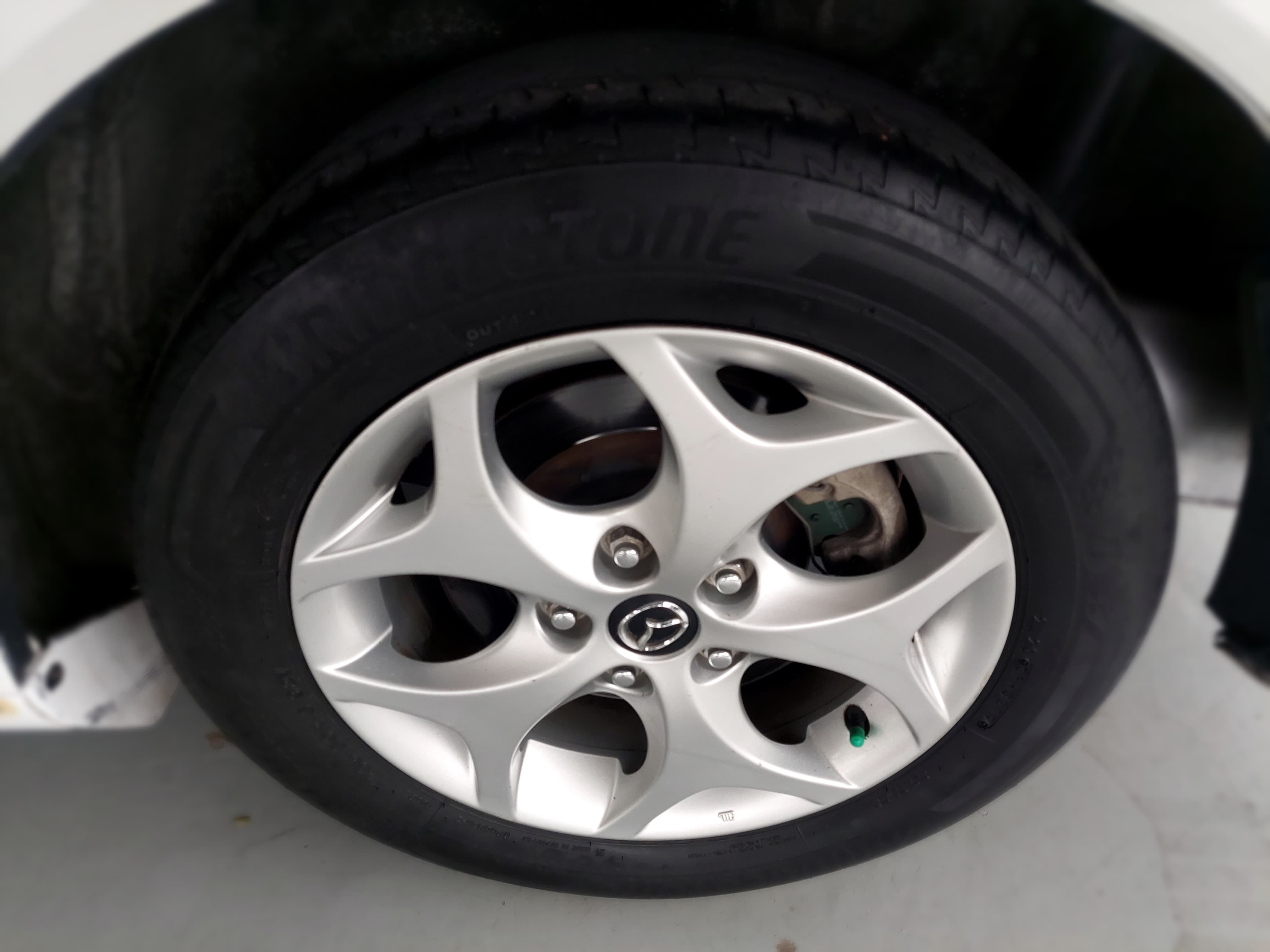 2014 Mazda Biante 2.0L 6 A/T