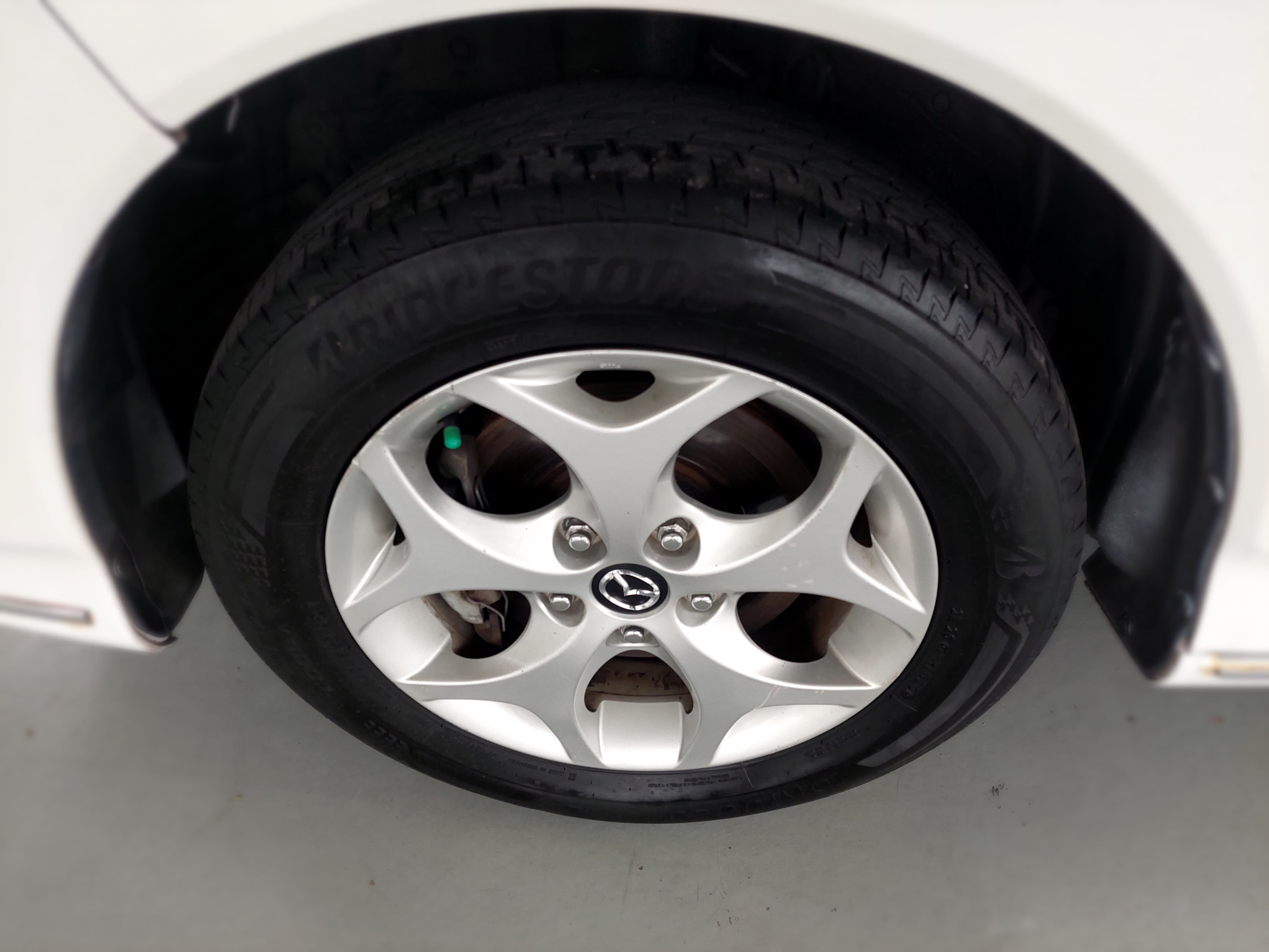 2014 Mazda Biante 2.0L 6 A/T