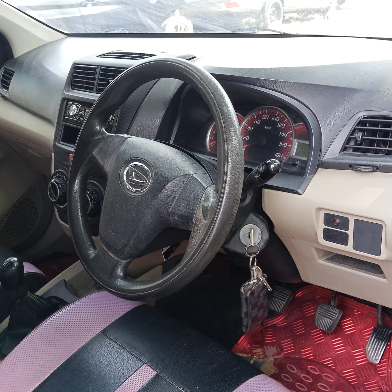 2012 Daihatsu Xenia R 1.3 M/T