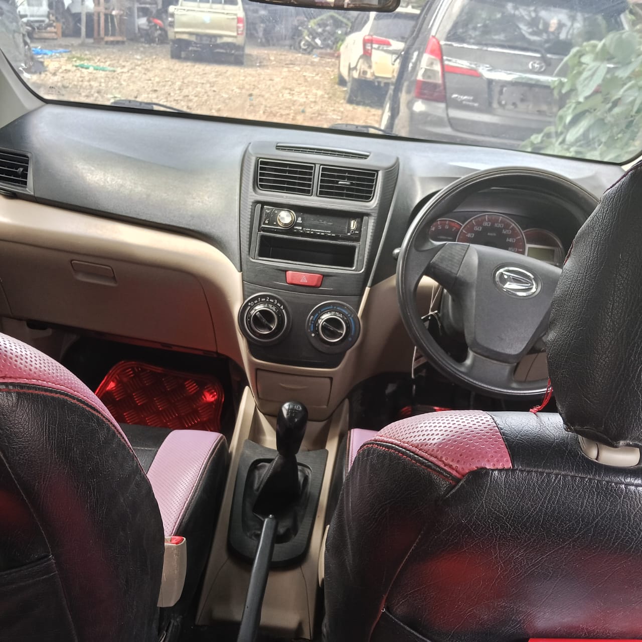 2012 Daihatsu Xenia R 1.3 M/T