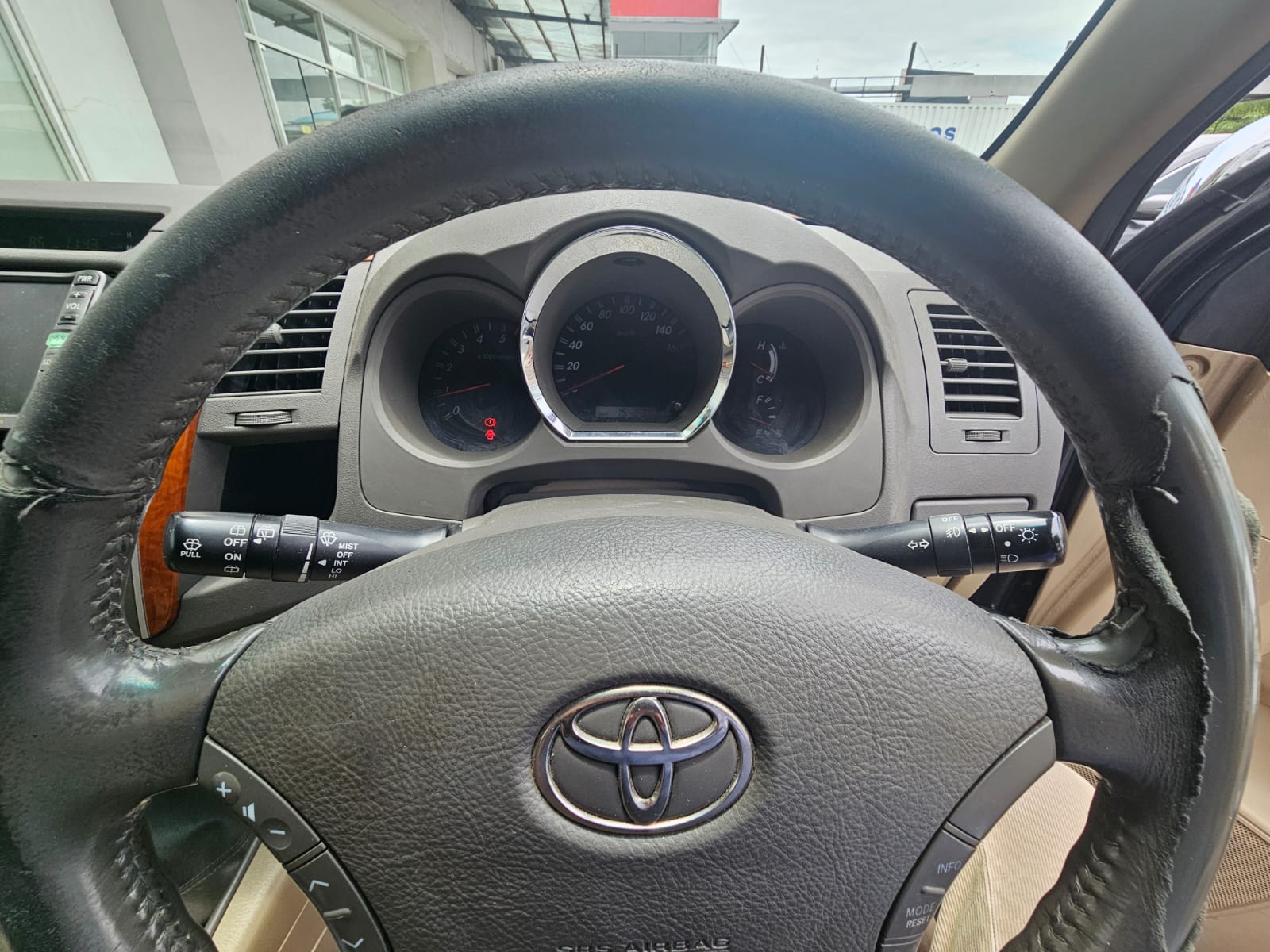 2009 Toyota Fortuner G 2.5 M/T