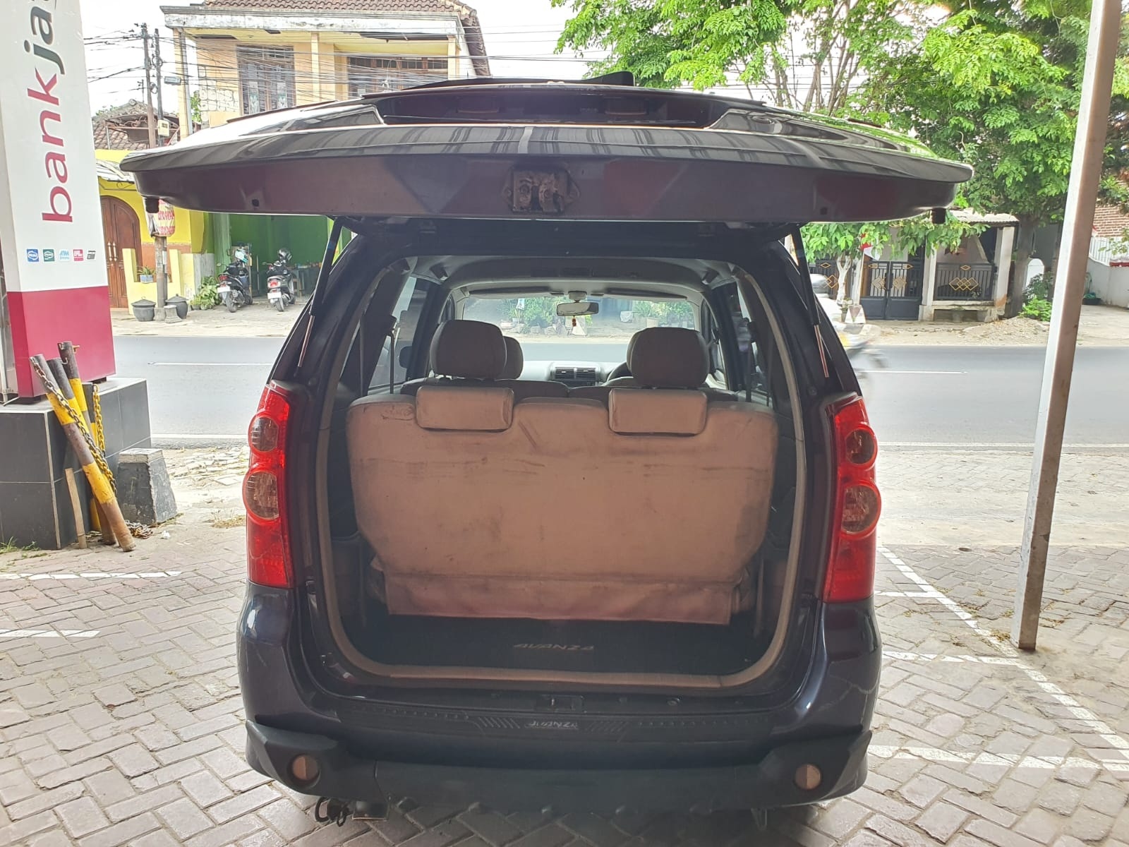 2011 Toyota Avanza G 1.3 M/T