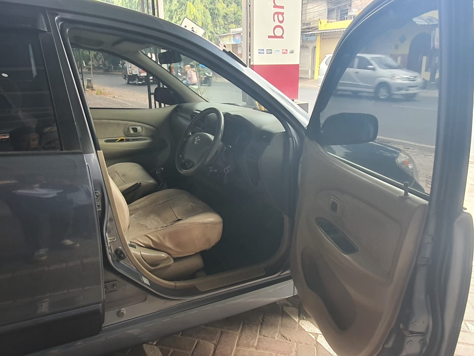 2011 Toyota Avanza G 1.3 M/T