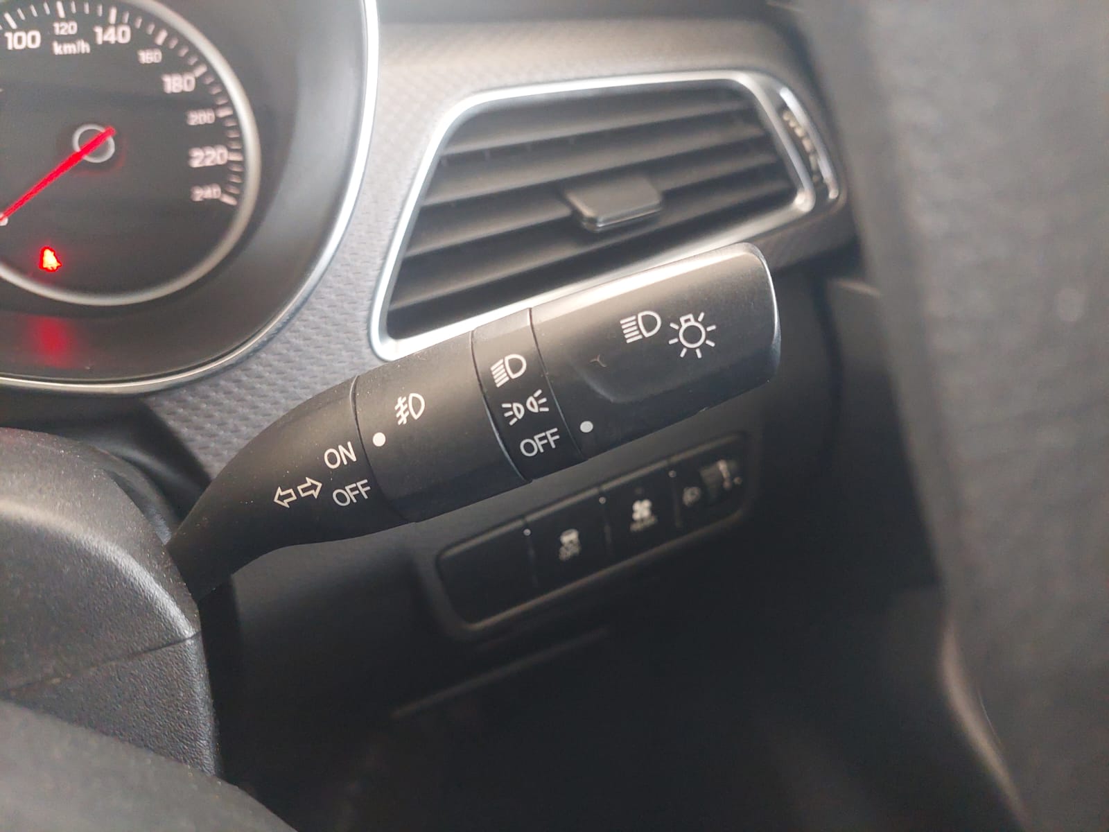 2019 Wuling Cortez 1.5CT Lux CVT